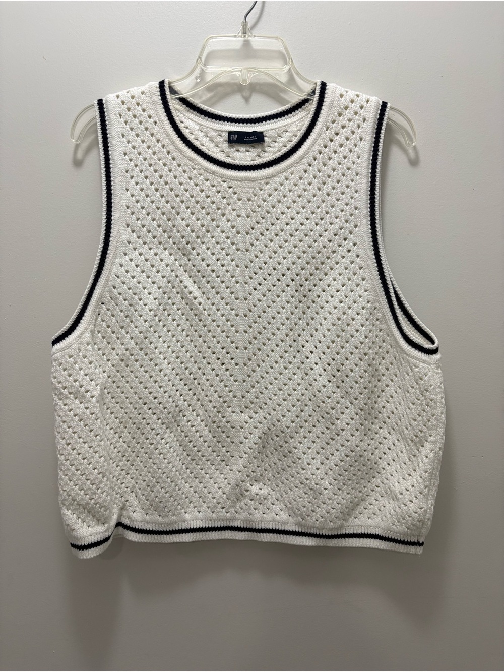 GAP White Knit Sleeveless Pullover with Blue Trim